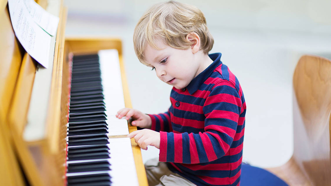 Beginner Pianos Children Digital vs Acoustic Guide 11 Đàn Piano Mini Cho Bé Mẹo Chọn Piano Chất Lượng Giá Rẻ - Tiến Mạnh