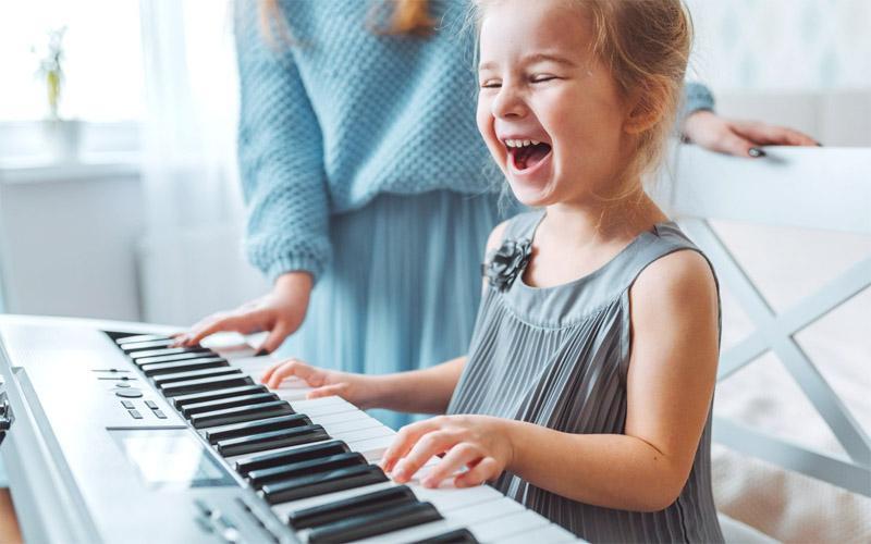 20 Best Pop Songs for Adult Piano Beginners Learn 12 Nên mua đàn piano nào cho bé 4 tuổi? Cách mua piano cho bé