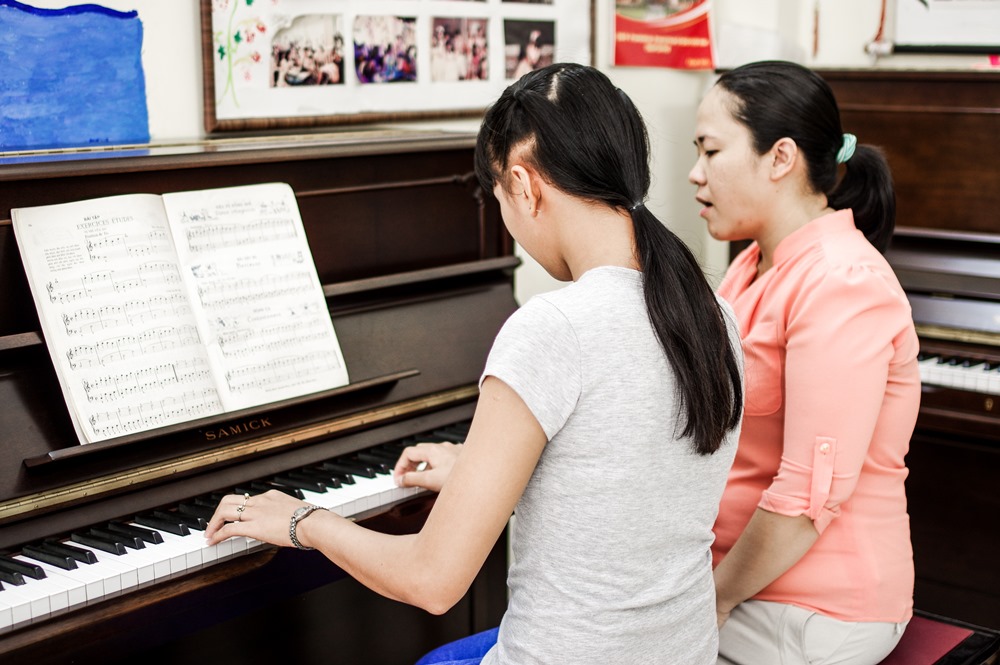Piano Playing and Arthritis Expert Guide and Tips 13 Bảng Giá Học Piano Cho Người Lớn - Nhất Tâm Piano