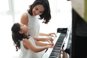 5 Cách Giúp Con Bạn Có Hứng Thú Khi Học Đàn Piano